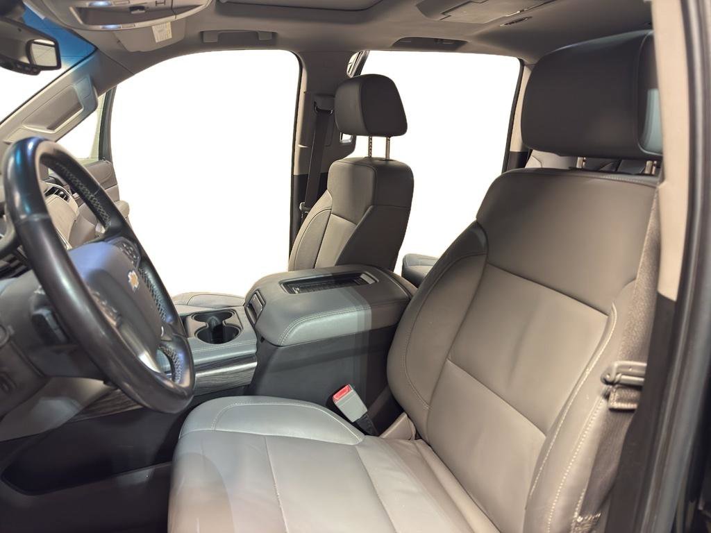 Used 2015 Chevrolet Suburban LT w/ Luxury Package image 15
