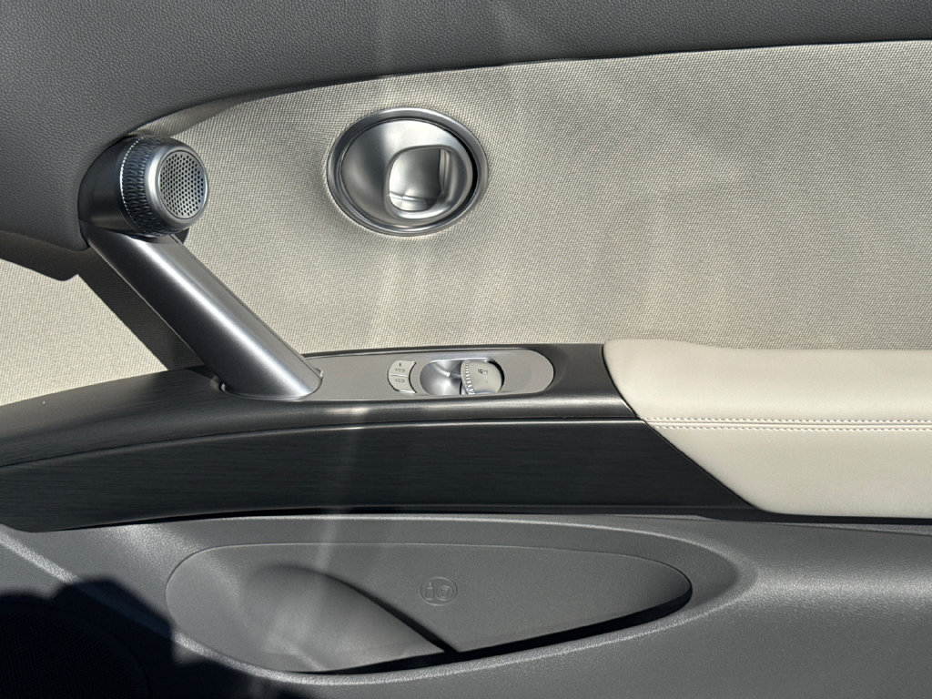 New 2027 Genesis GV60 RWD image 14