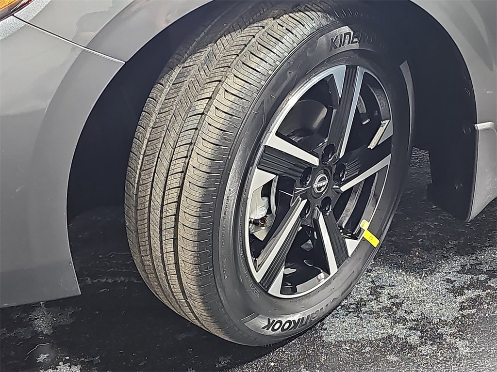 New 2025 Nissan Sentra SV w/ All-Weather Package image 31