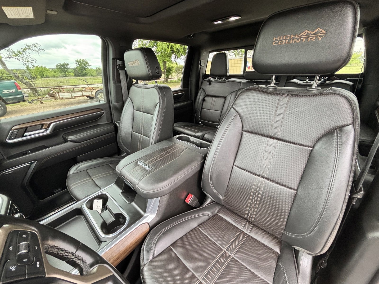 Used 2024 Chevrolet Silverado 2500 High Country w/ Technology Package image 16