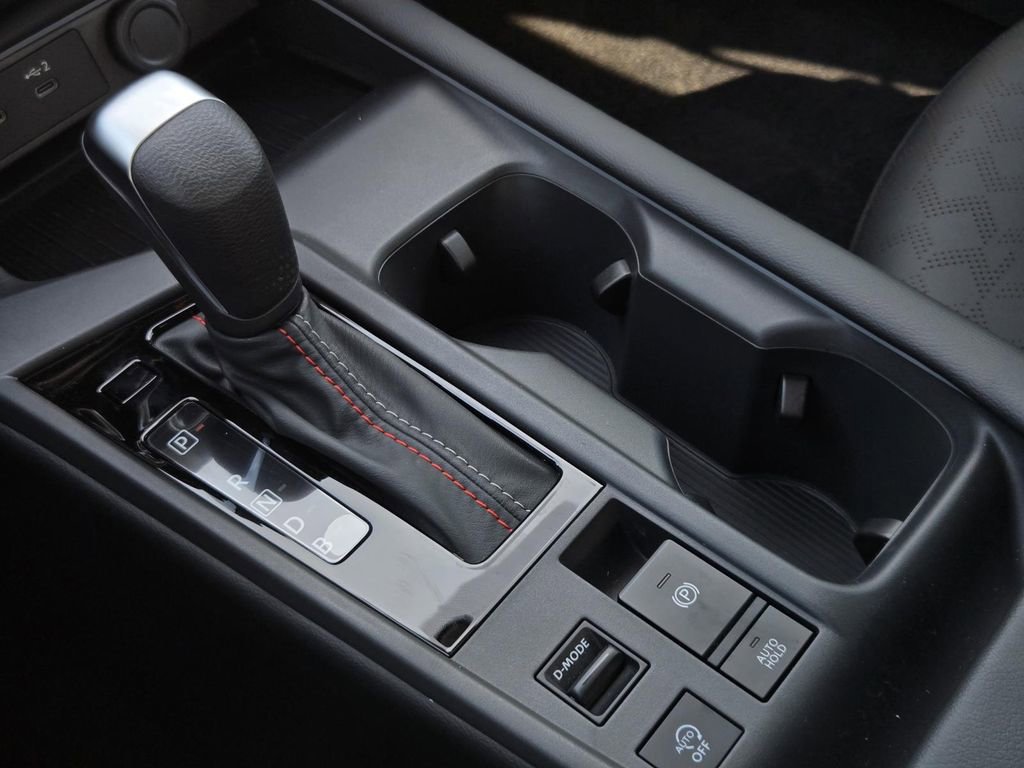 New 2026 Nissan Sentra SR w/ SR Premium Package FWD image 23