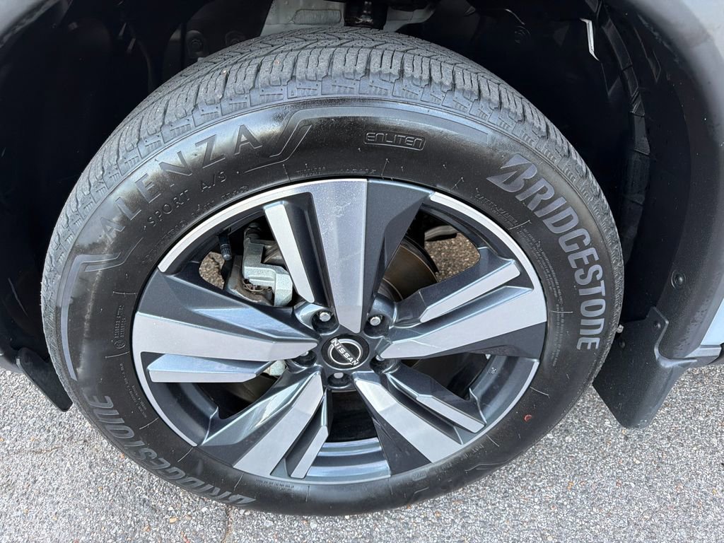 Used 2023 Nissan Rogue SL w/ SL Premium Package FWD image 15