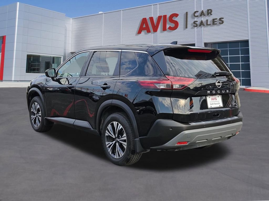 Used 2023 Nissan Rogue SV image 9