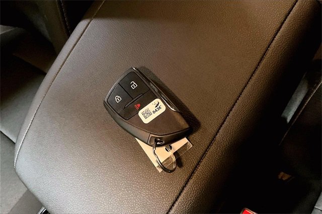 Certified 2023 Chevrolet Colorado W/T w/ Technology Package image 29