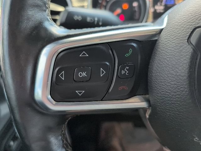 Used 2019 Jeep Wrangler Unlimited Sahara image 14