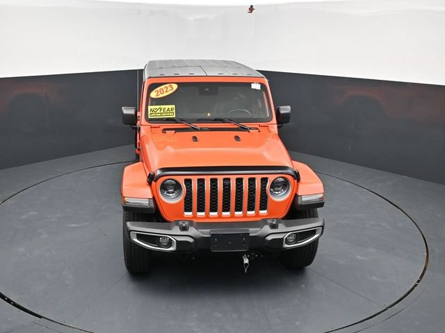 Used 2023 Jeep Wrangler Unlimited Sahara w/ LED Lighting Group AWD/4WD image 40