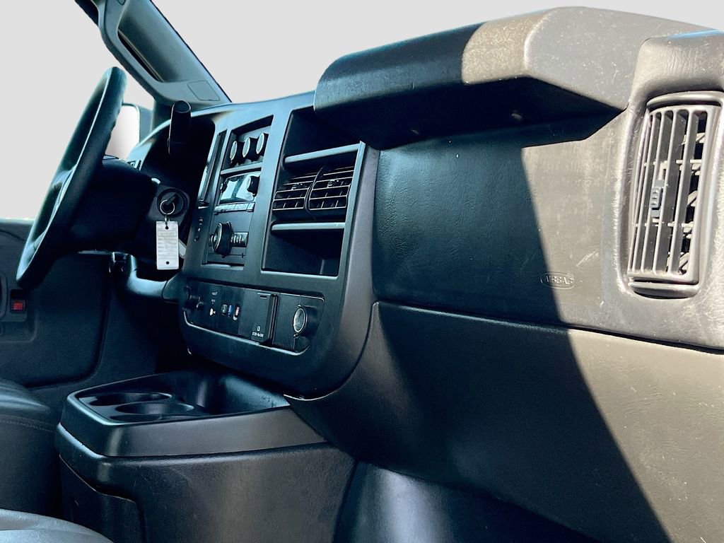 Used 2022 GMC Savana 2500 Work Van w/ Driver Convenience Package image 25