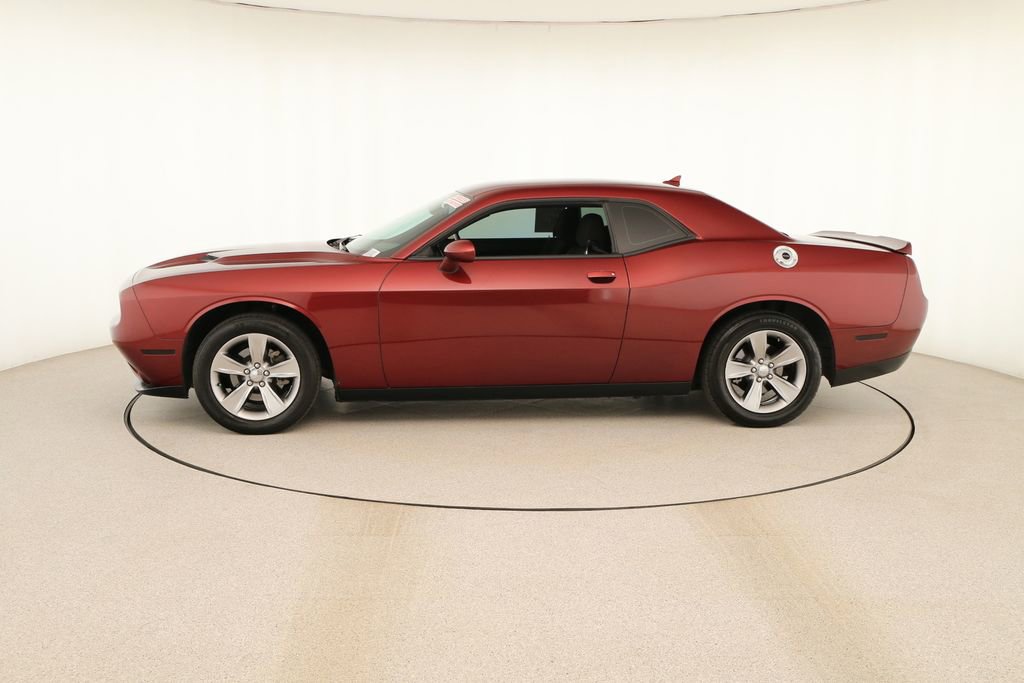 Used 2020 Dodge Challenger SXT image 2