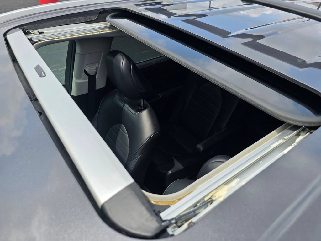 Used 2024 Toyota Highlander XLE AWD/4WD image 19