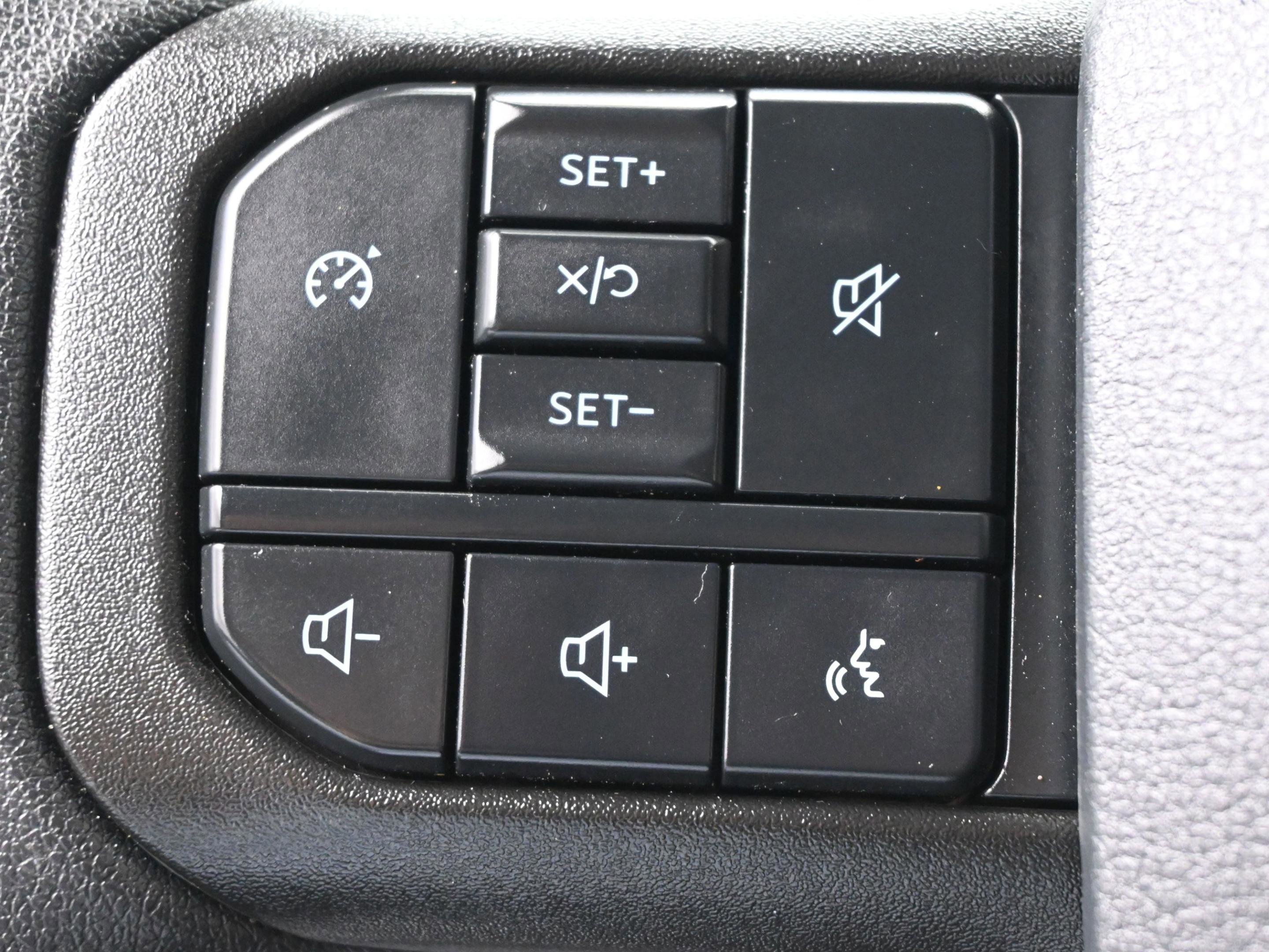 Used 2025 Ford F450 XLT w/ 360-Degree Camera Package image 18