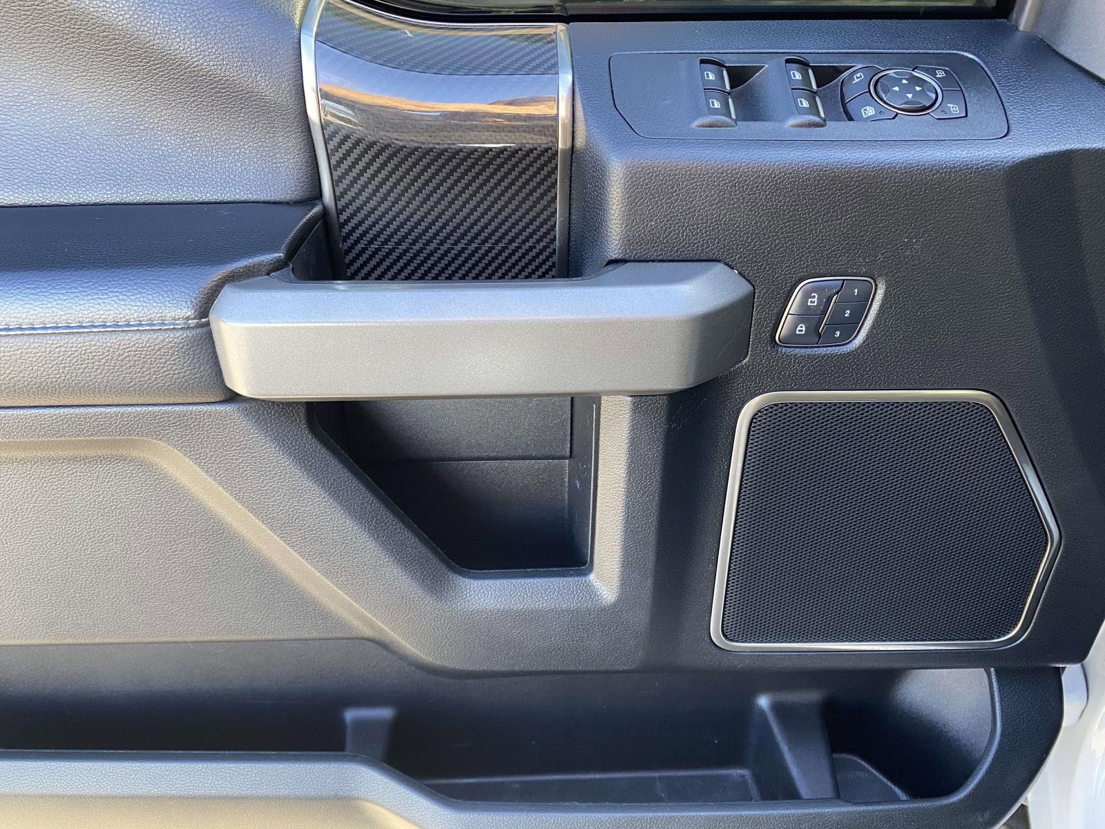 Used 2018 Ford F150 Raptor w/ Equipment Group 802A Luxury image 18