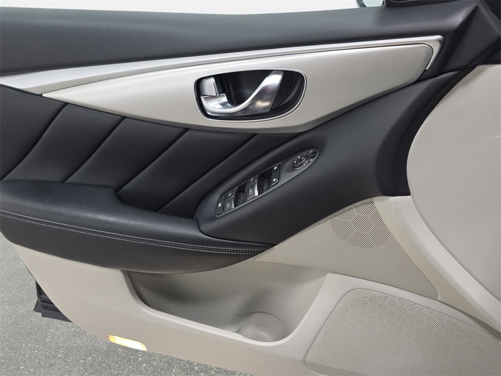 Used 2020 INFINITI Q50 Luxe w/ Essential Package (3.0T Luxe) image 27