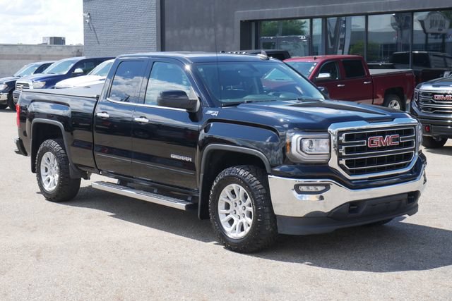 Used 2018 GMC Sierra 1500 SLE w/ SLE Value Package AWD/4WD image 6