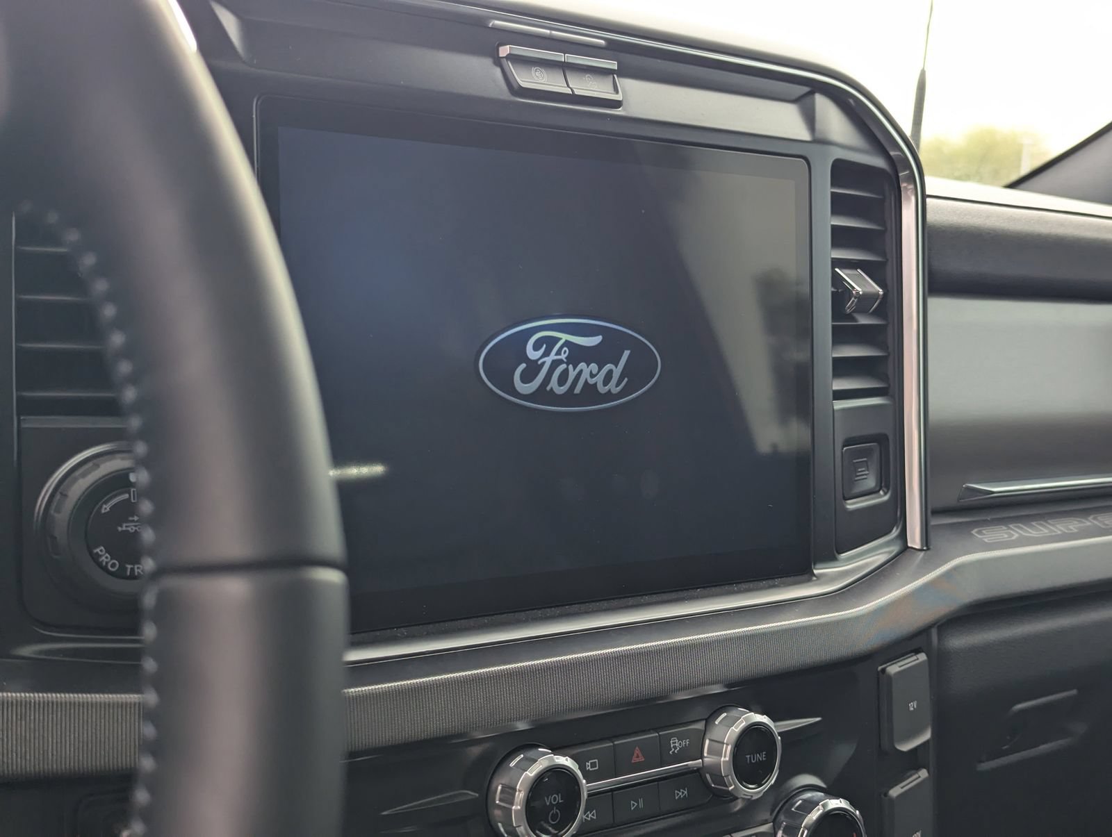 New 2026 Ford F250 Platinum AWD/4WD image 22