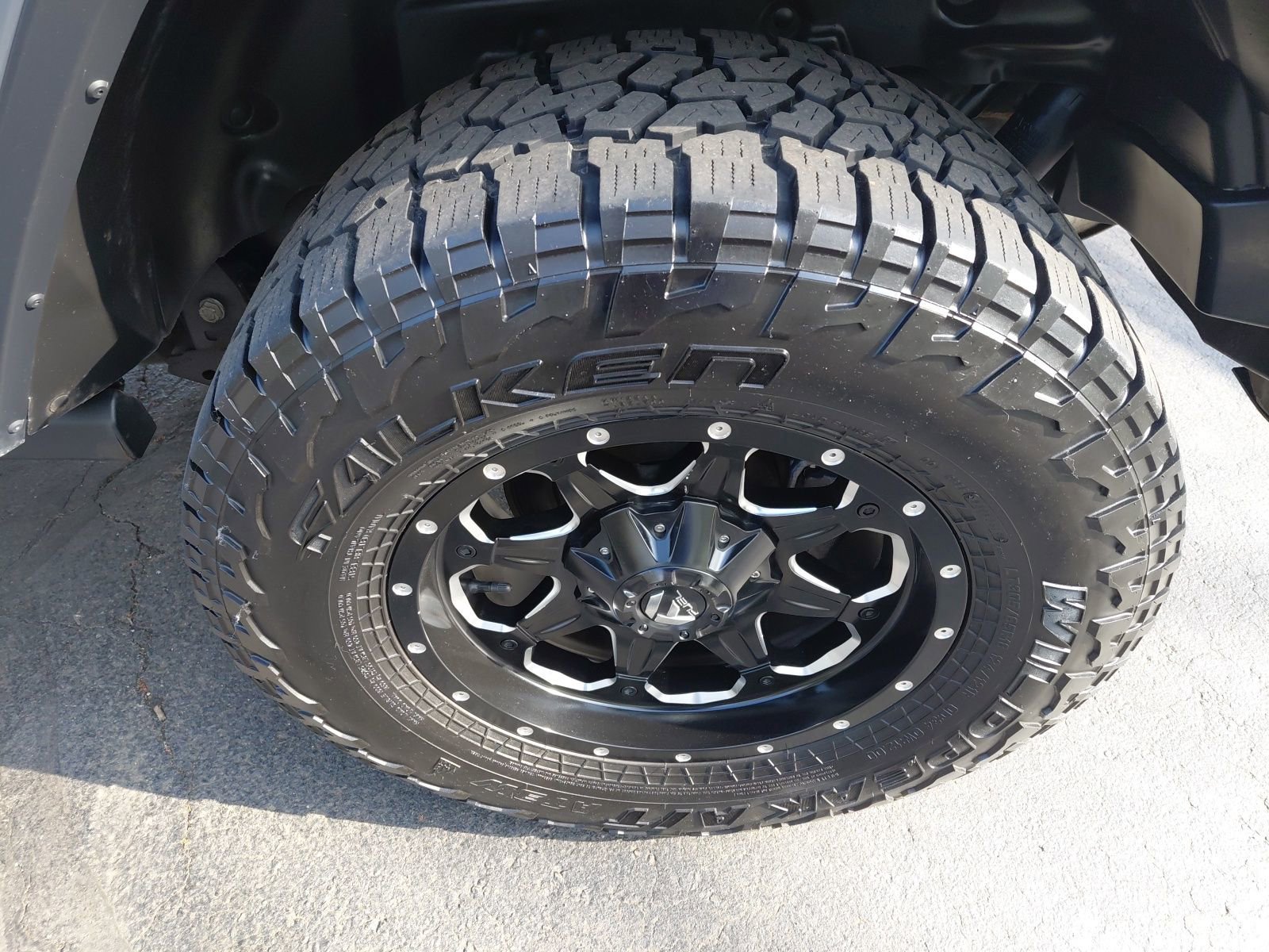 Used 2020 Jeep Wrangler Unlimited Rubicon w/ Dual Top Group AWD/4WD image 21