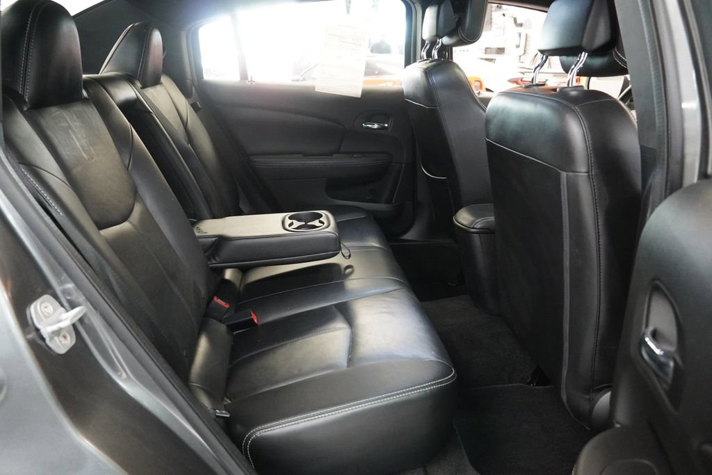 Used 2012 Chrysler 200 Limited FWD image 31