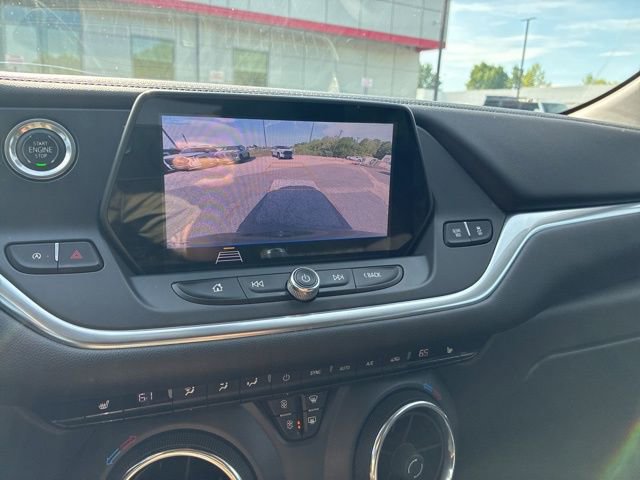 Used 2020 Chevrolet Blazer LT FWD image 15