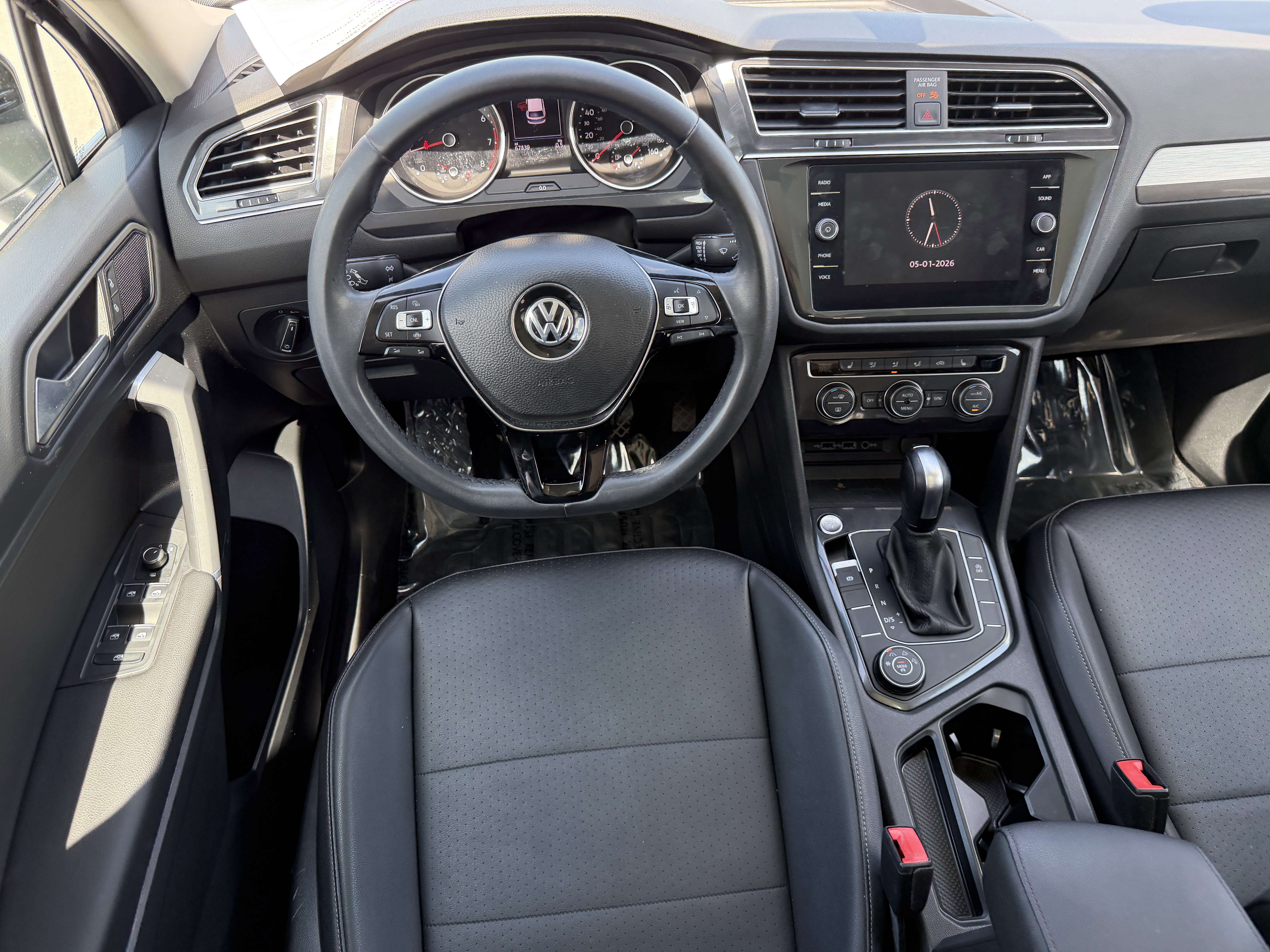 Used 2020 Volkswagen Tiguan SE w/ Panoramic Sunroof Package AWD/4WD image 13