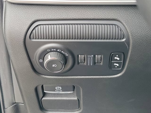 Used 2024 Jeep Wagoneer Series II w/ Flexible Seating Group RWD image 24