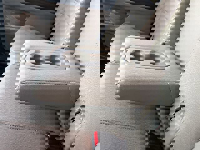 Used 2016 Honda Pilot Touring image 14