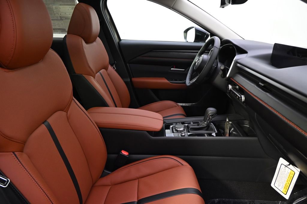 New 2026 MAZDA CX-50 Meridian Edition w/ Weather Package image 16