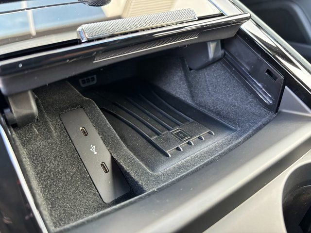 New 2026 Porsche Panamera 4 image 23