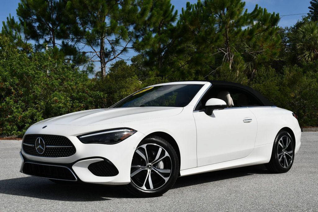 Used 2024 Mercedes-Benz CLE 300 4MATIC Cabriolet image 26