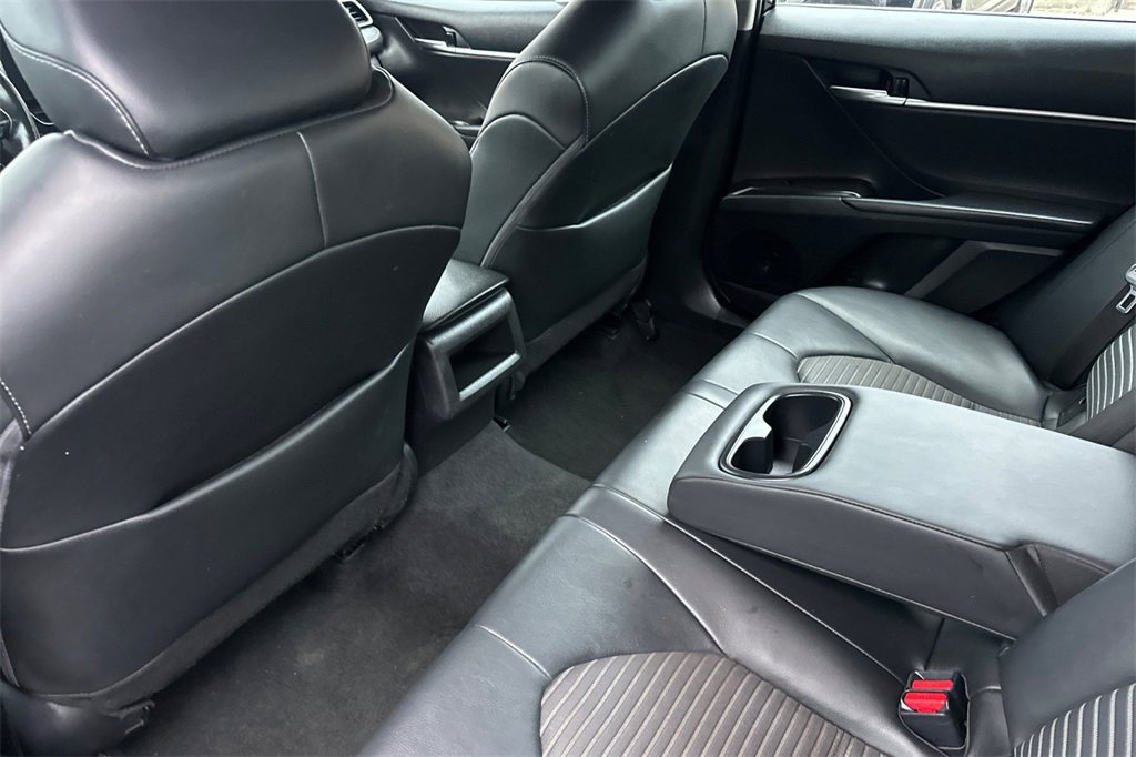 Used 2022 Toyota Camry SE image 15