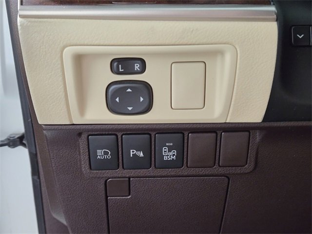 Used 2016 Lexus ES 350 image 39