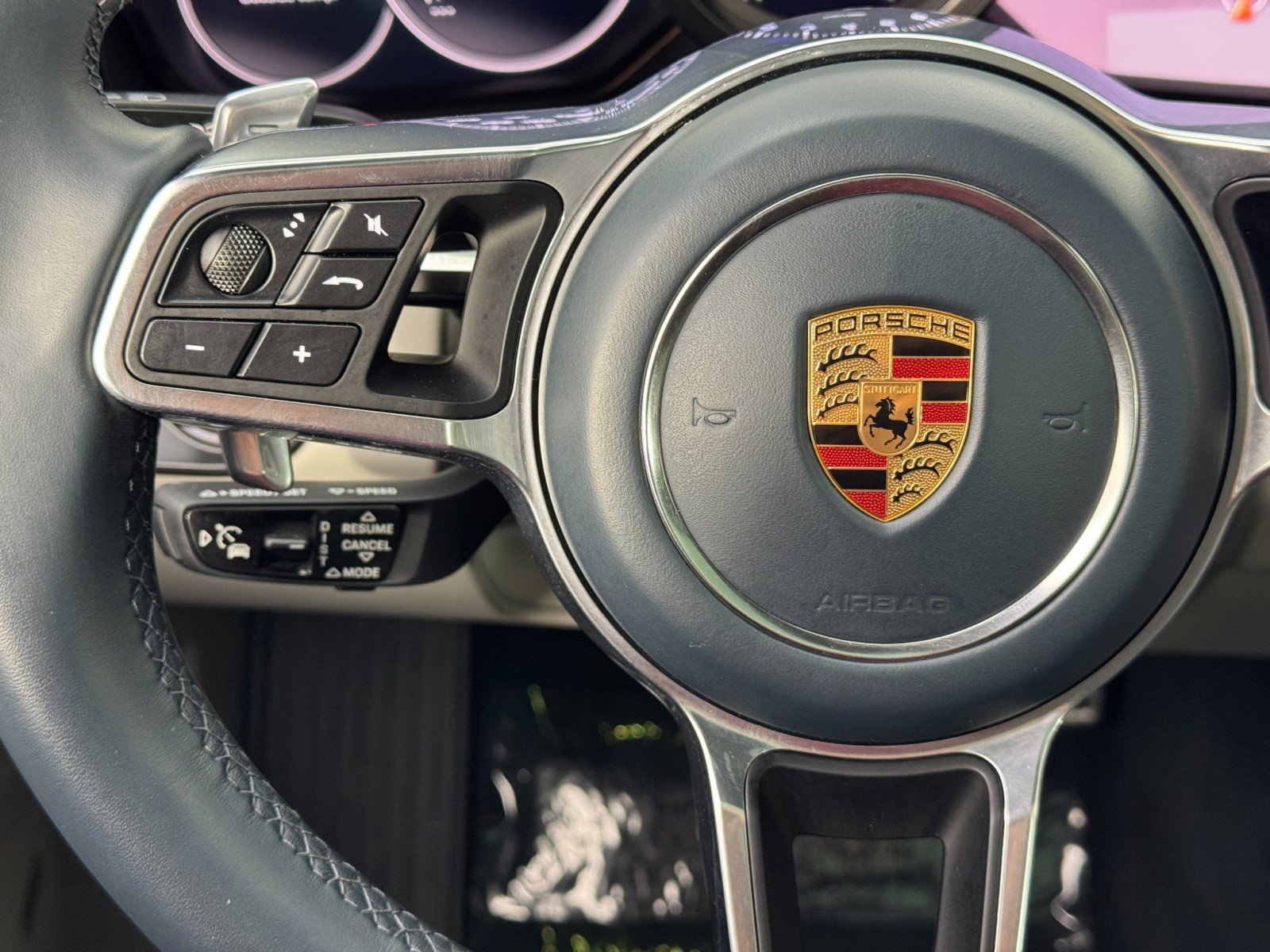 Used 2020 Porsche Cayenne S w/ Premium Package image 22