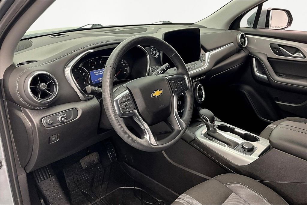 Used 2024 Chevrolet Blazer LT w/ Convenience Package image 14