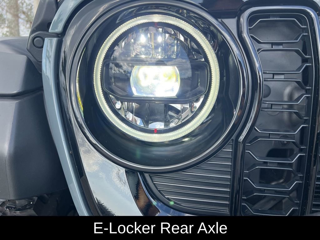 Certified 2024 Jeep Wrangler Willys image 29