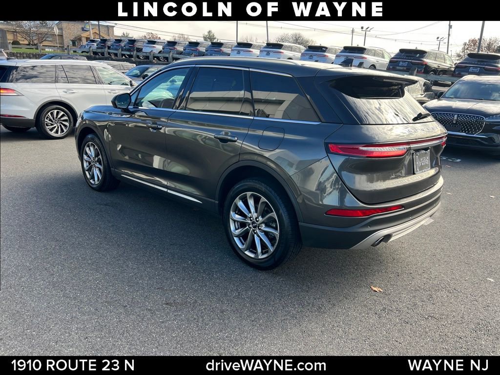Used 2020 Lincoln Corsair AWD w/ Premium Package image 3