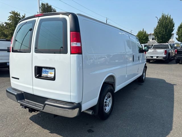 Used 2025 Chevrolet Express 2500 Extended w/ Driver Convenience Package RWD image 5