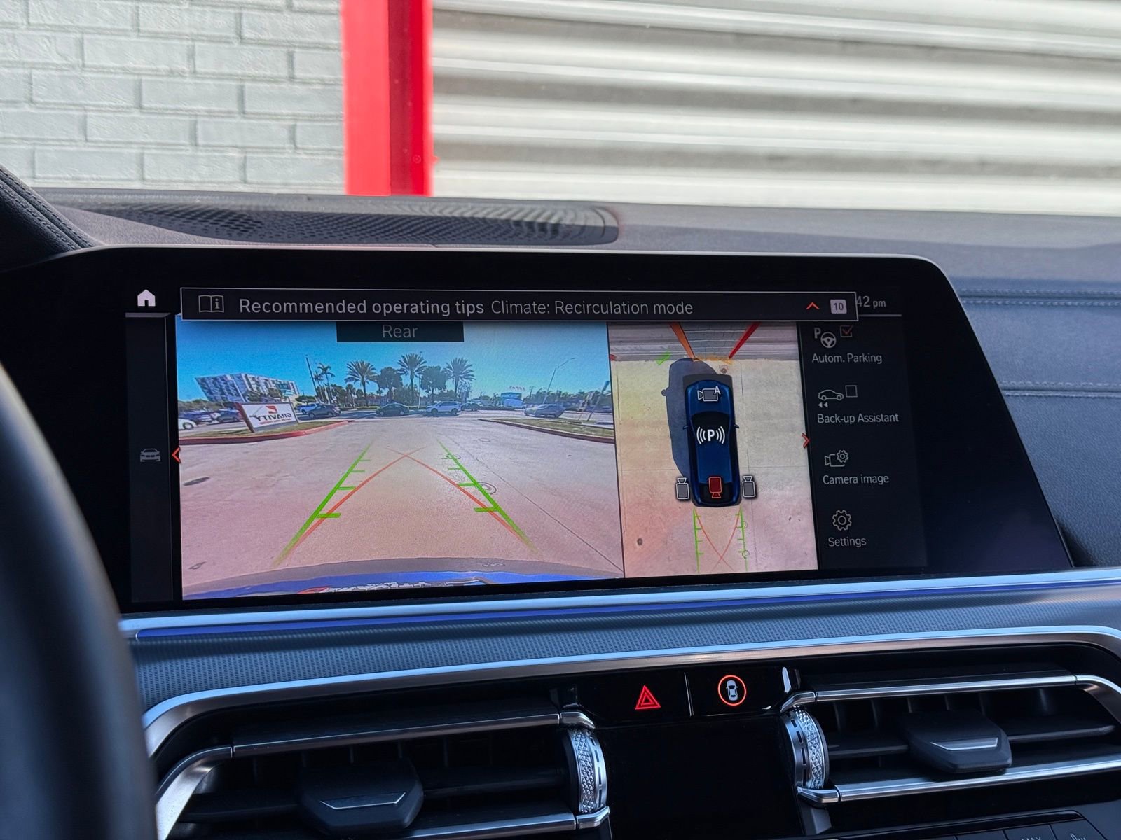 Used 2023 BMW X6 xDrive40i w/ M Sport Package image 21