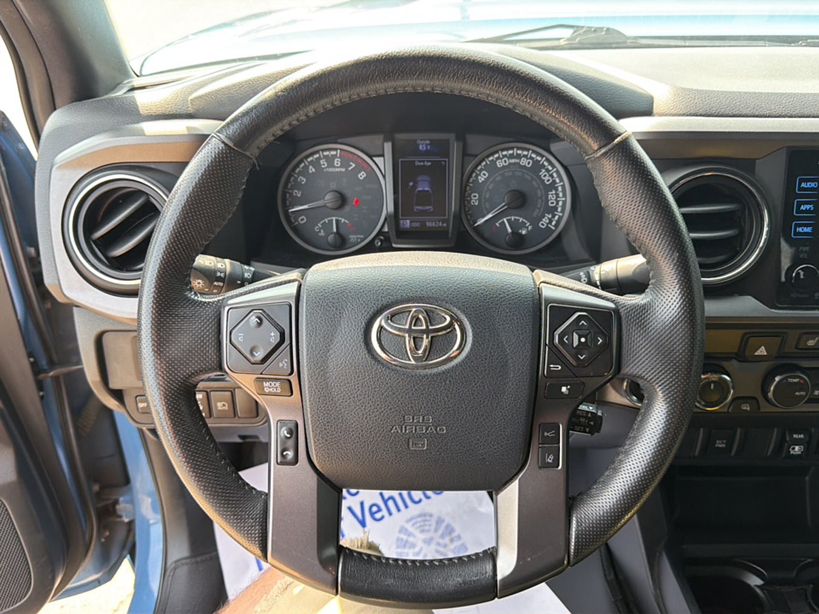 Used 2019 Toyota Tacoma SR5 AWD/4WD image 10