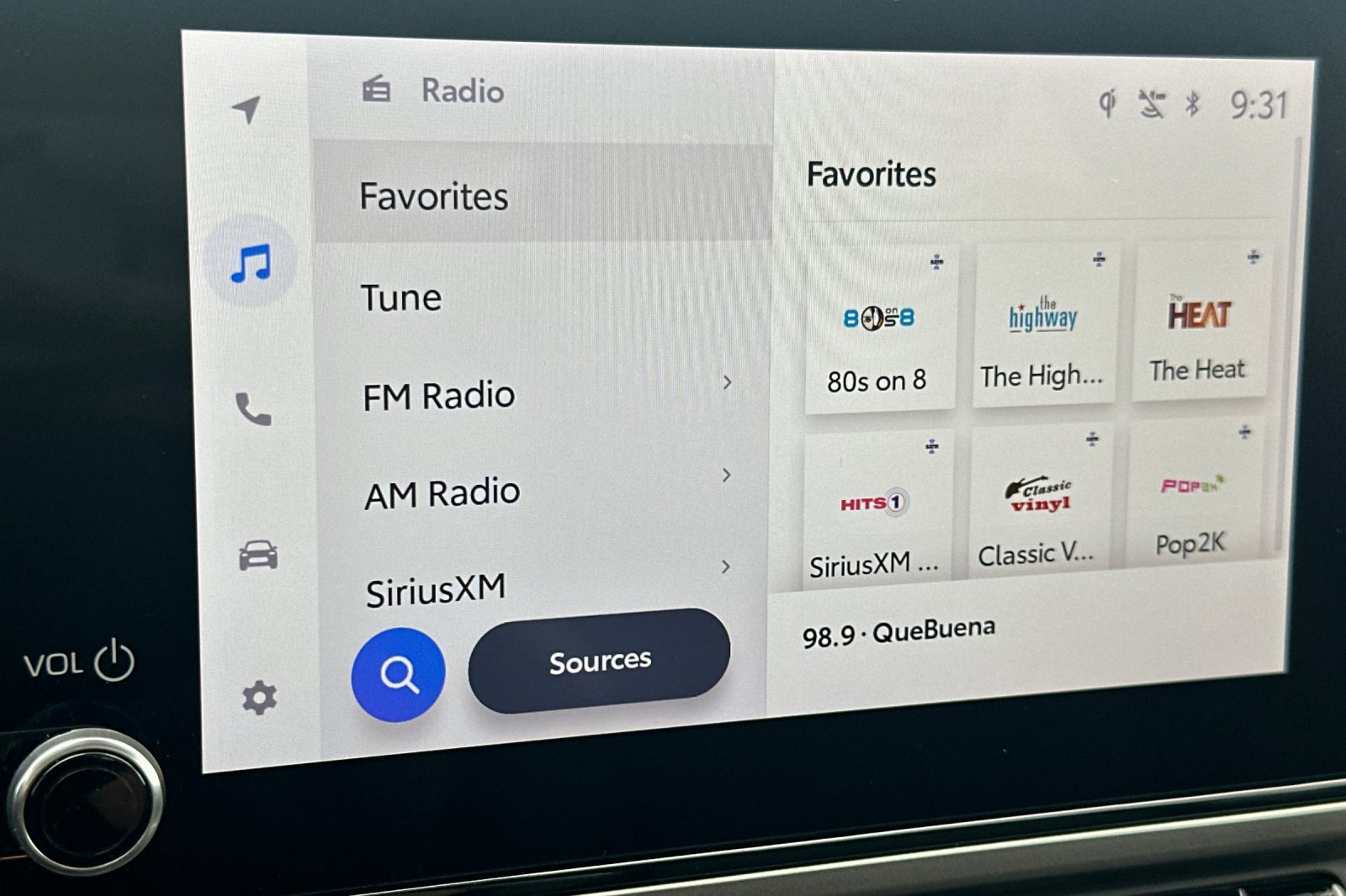 Certified 2025 Toyota Camry SE FWD image 21