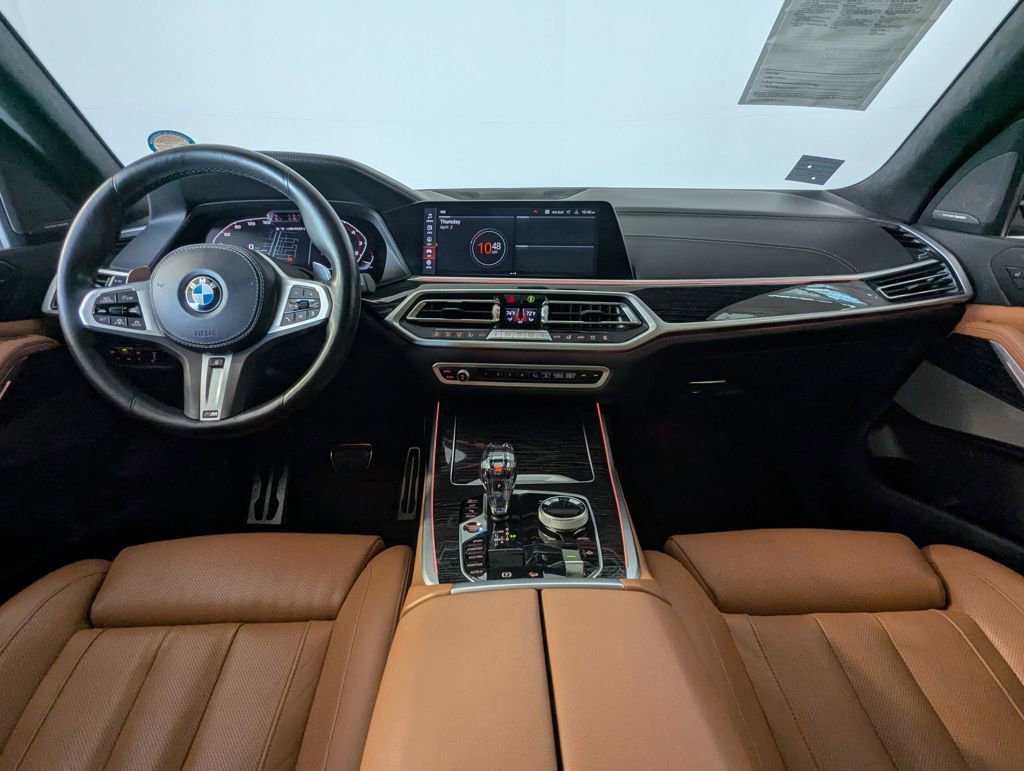 Used 2021 BMW X7 M50i image 5