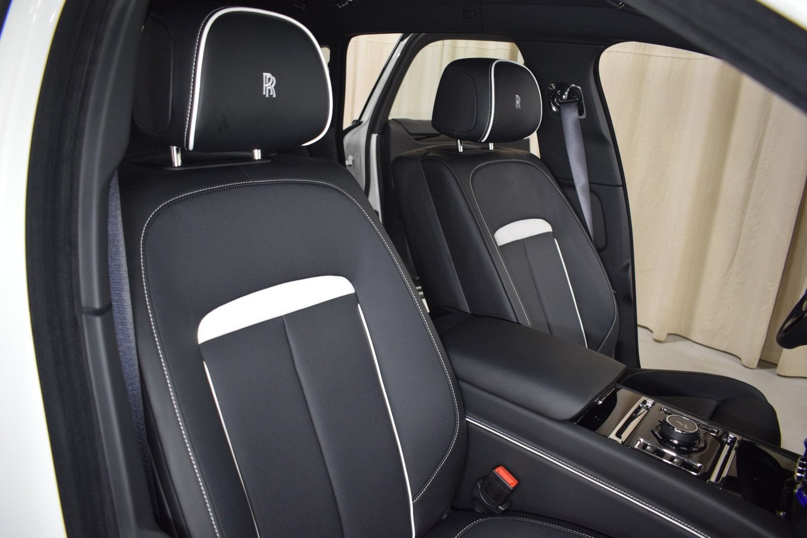 New 2026 Rolls-Royce Ghost Extended Wheelbase AWD/4WD image 25