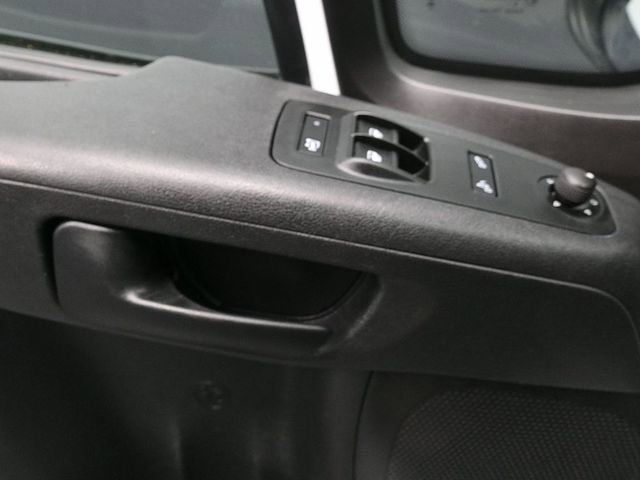 Used 2025 RAM ProMaster 2500 w/ Convenience Group image 19