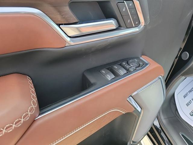 New 2026 GMC Sierra 2500 Denali Ultimate w/ Max Trailering Package image 13