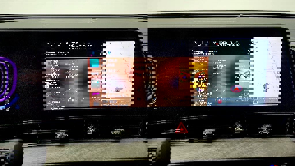 Used 2025 Kia Sportage X-Line w/ Premium Package image 19