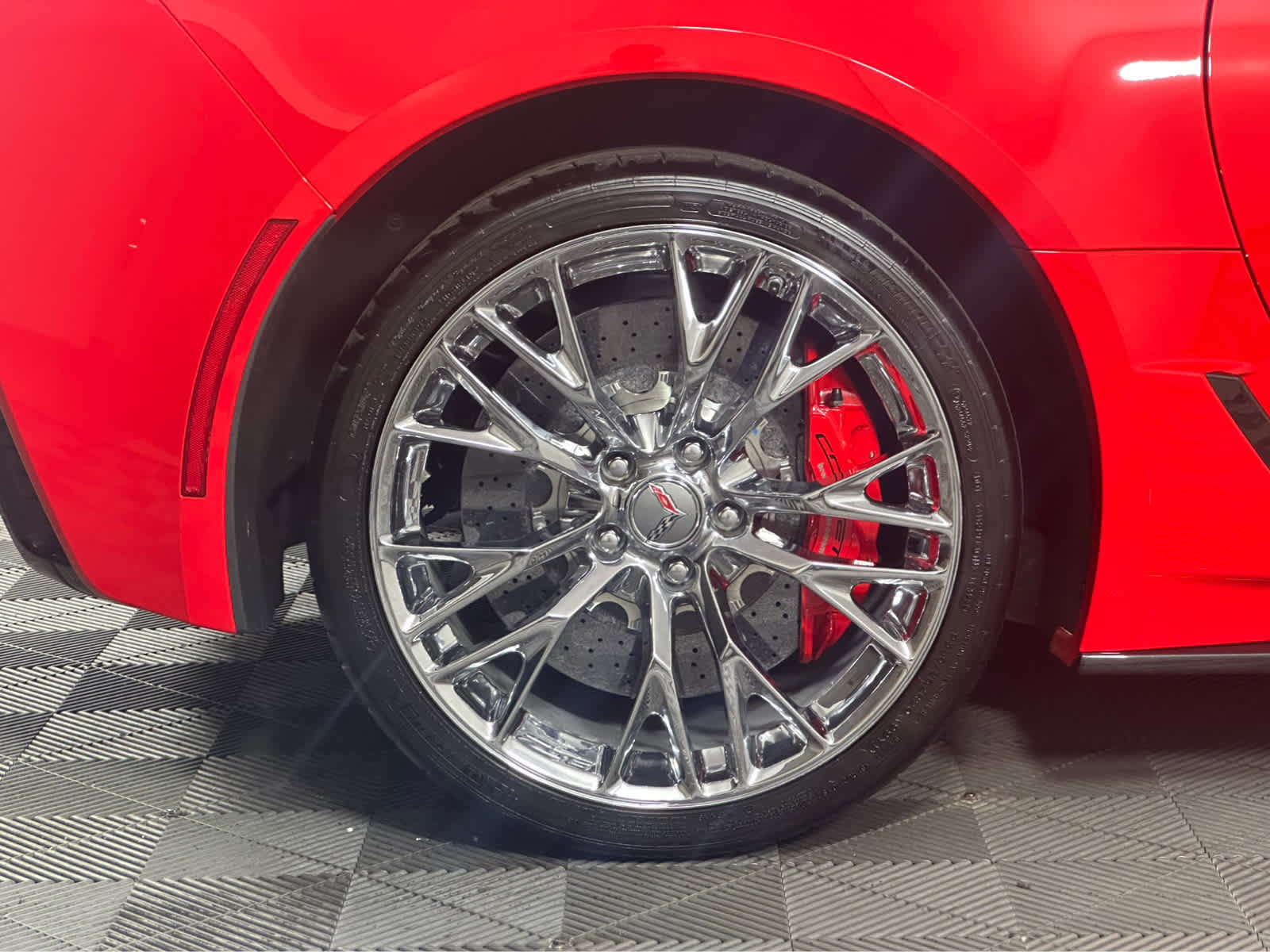 Used 2015 Chevrolet Corvette Z06 w/ 3LZ Preferred Equipment Group image 28