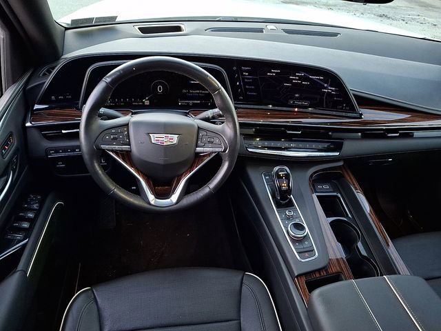 Certified 2022 Cadillac Escalade Premium Luxury image 15