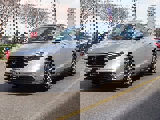 Used 2024 Honda Accord EX image 1