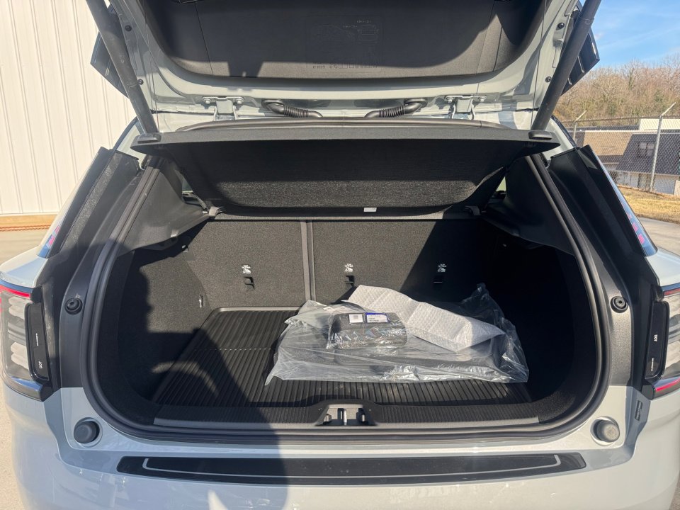 New 2026 Volvo EX30 Cross Country Ultra image 15