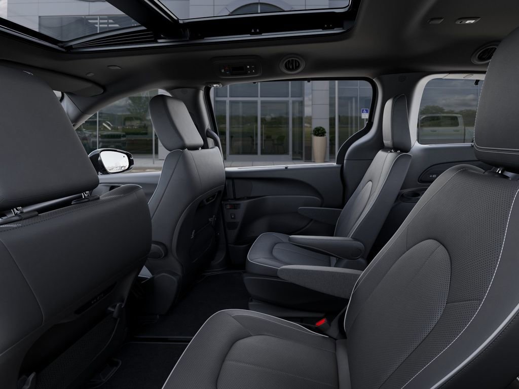 New 2026 Chrysler Pacifica Limited w/ S Appearance Package image 24