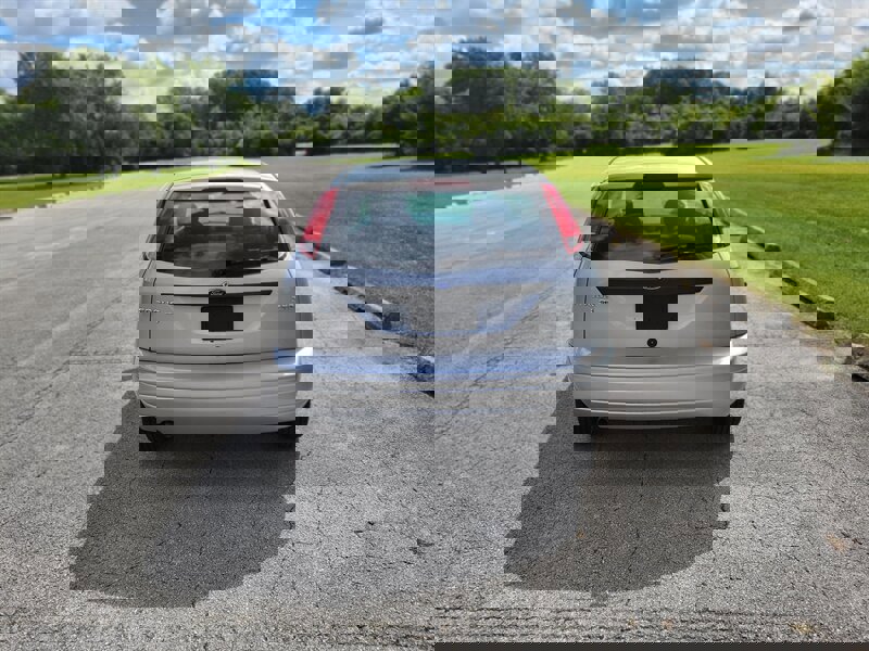 Used 2005 Ford Focus SE image 8