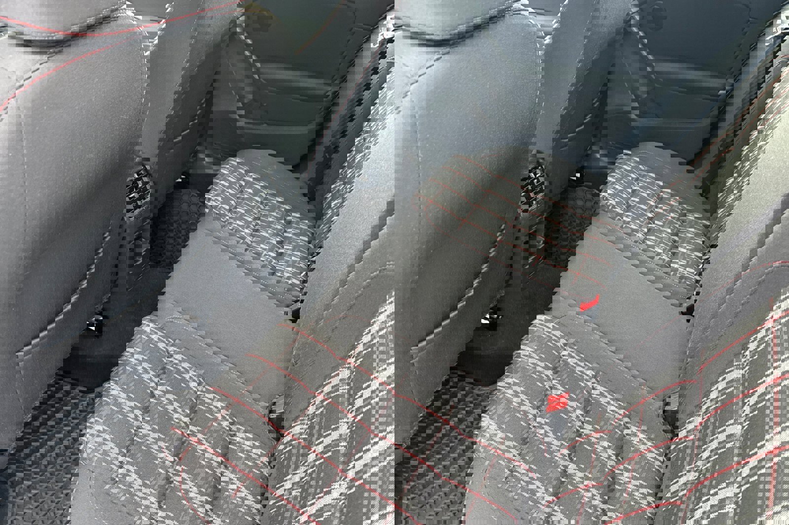 Used 2013 Volkswagen GTI Wolfsburg Edition image 13