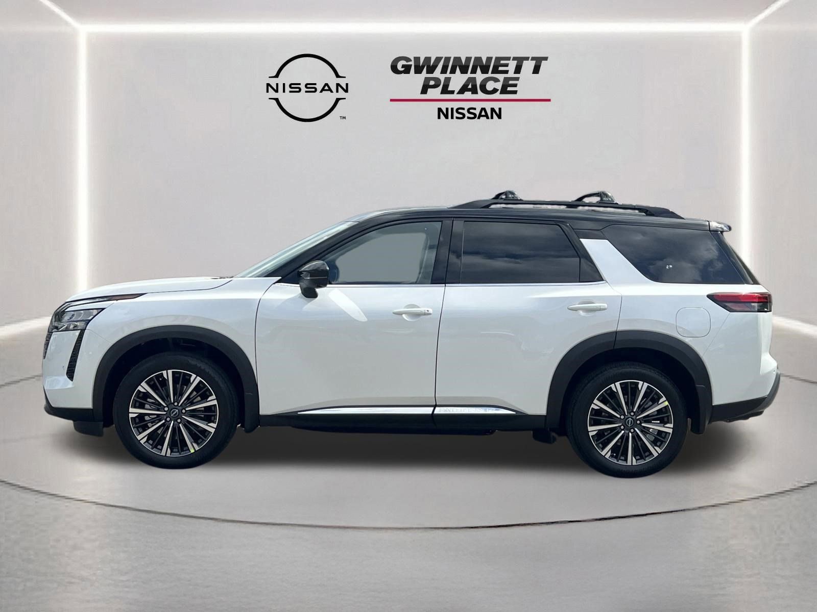 New 2026 Nissan Pathfinder Platinum image 25